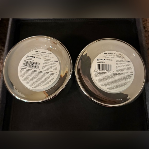 Scott Living Candles “Baking Cookies” NWT 18 ounces each 60 hours burn time - Picture 4 of 12